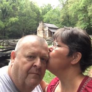 Meet your Posher, Cassandra